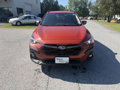 Used 2024 Subaru Crosstrek 2.0i Premium AWD/4WD image 8