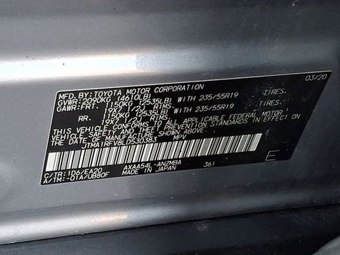 Certified 2020 Toyota RAV4 XLE Premium AWD/4WD image 26