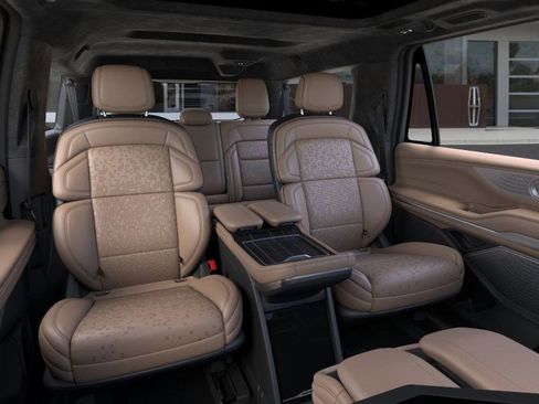 New 2026 Lincoln Navigator L Black Label AWD/4WD image 11