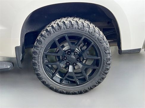 Used 2020 Chevrolet Silverado 1500 LT w/ All-Star Edition image 34