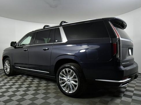 Certified 2022 Cadillac Escalade ESV Premium Luxury w/ Performance Package image 3