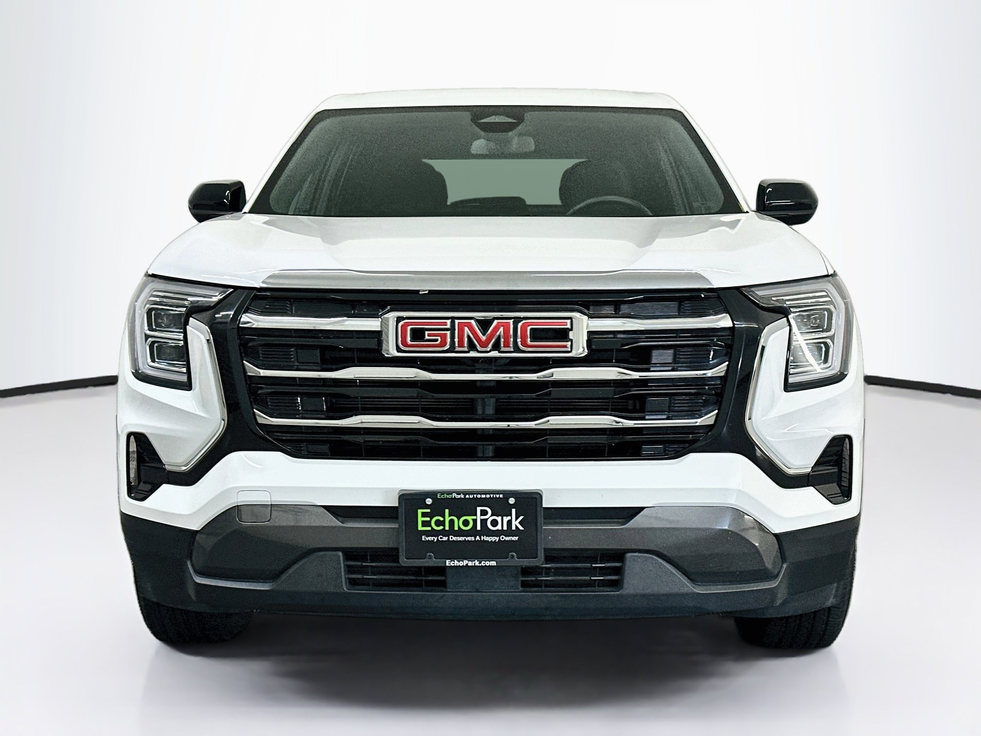 Used 2025 GMC Terrain Elevation AWD/4WD image 2