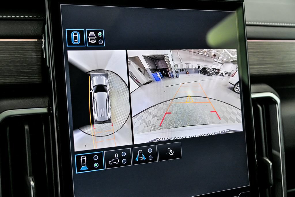 New 2026 GMC Acadia Denali w/ Super Cruise Package AWD/4WD image 16
