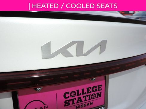 Used 2022 Kia Forte GT-Line w/ GT-Line Premium Package FWD image 16