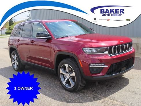 Used 2023 Jeep Grand Cherokee Limited w/ Luxury Tech Group II AWD/4WD image 1