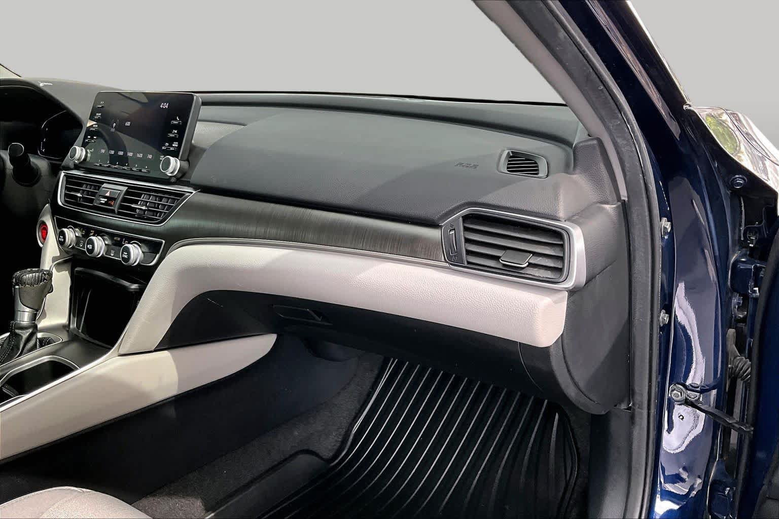 Used 2019 Honda Accord LX image 19