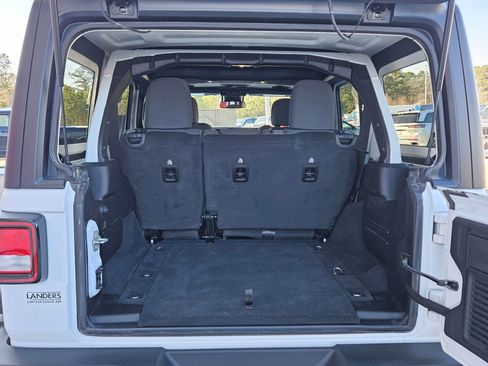 Used 2024 Jeep Wrangler Sport S image 30