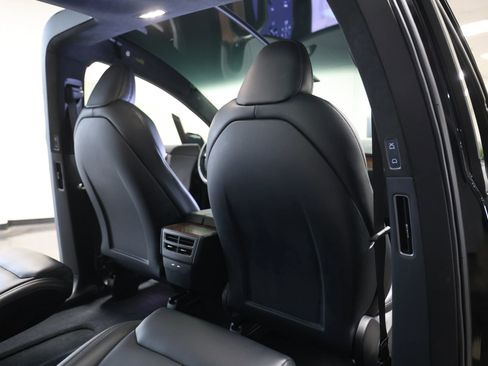 Used 2020 Tesla Model X Long Range image 38