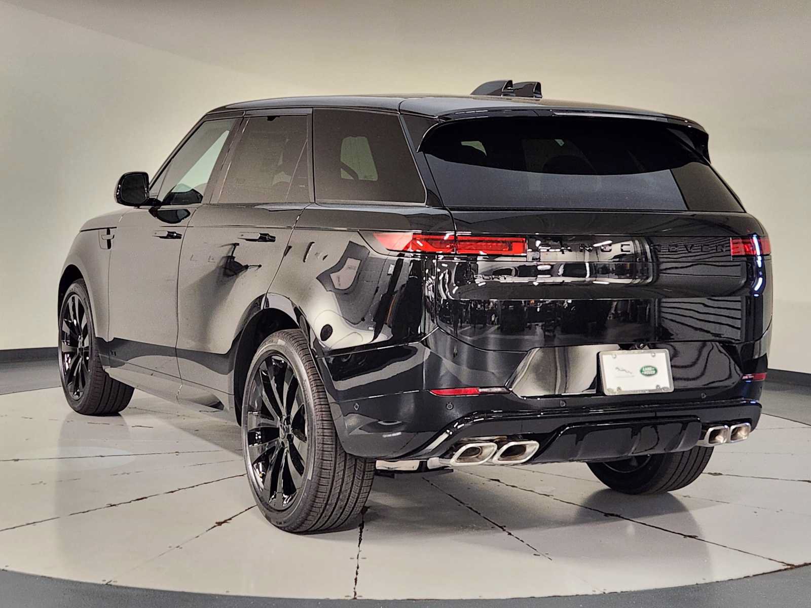 New 2027 Land Rover Range Rover Sport Dynamic SE AWD/4WD image 7