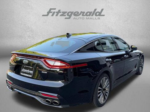 Used 2018 Kia Stinger Premium AWD/4WD image 8