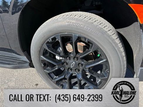 Used 2023 Chevrolet Suburban RST w/ Sport Performance Package AWD/4WD image 9