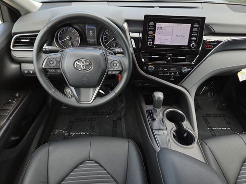 Used 2023 Toyota Camry SE FWD image 9
