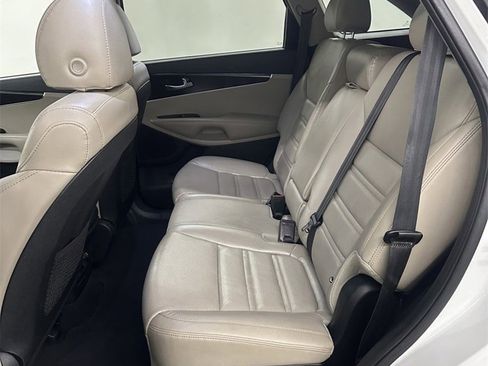 Used 2020 Kia Sorento EX image 27