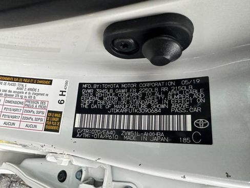 Used 2019 Toyota Prius Limited image 36