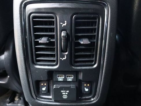 Used 2019 Jeep Grand Cherokee Overland AWD/4WD image 32