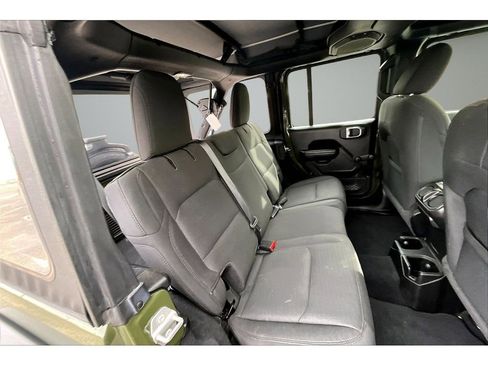 Used 2021 Jeep Wrangler Unlimited Sport AWD/4WD image 22