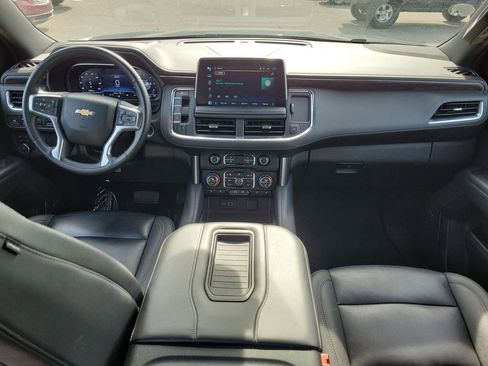 Used 2024 Chevrolet Suburban LT image 13