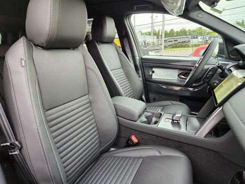 New 2026 Land Rover Discovery Sport Landmark AWD/4WD image 12