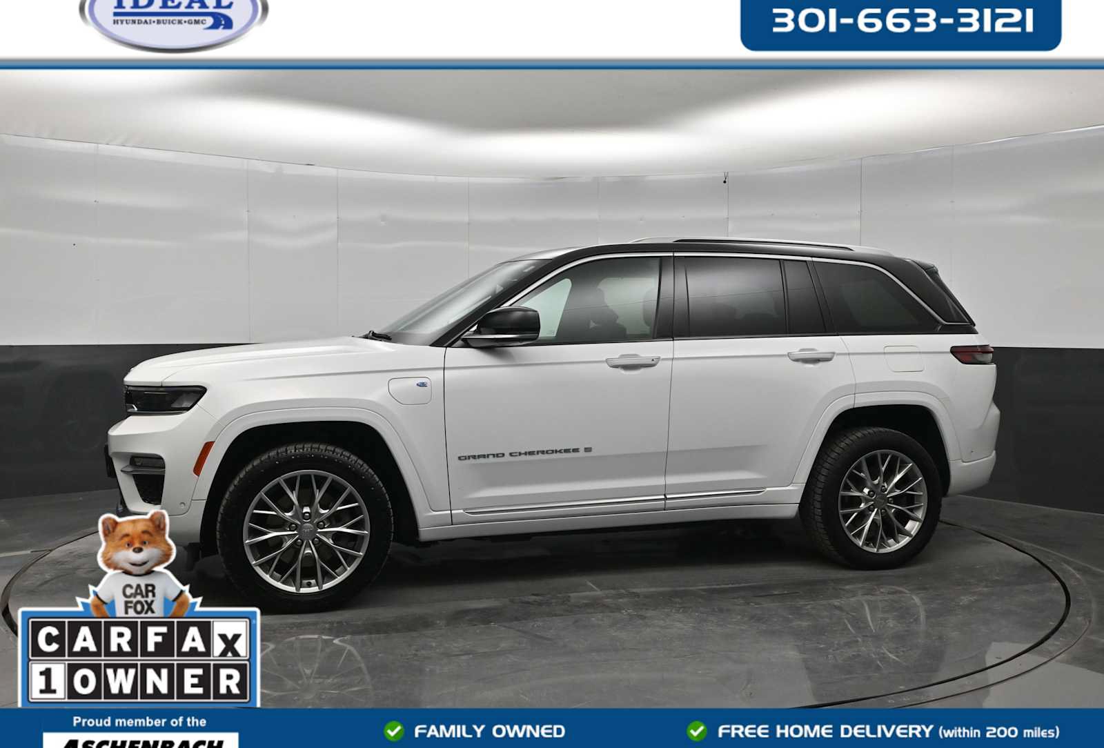 Used 2022 Jeep Grand Cherokee Summit w/ Advanced Protech Group IV AWD/4WD image 1