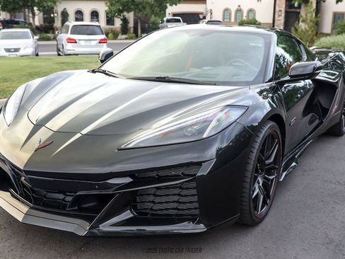 Used 2023 Chevrolet Corvette Z06 RWD image 22