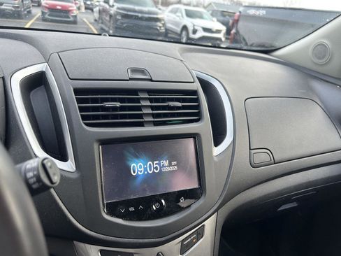 Used 2016 Chevrolet Trax LT w/ LT Convenience Package image 9