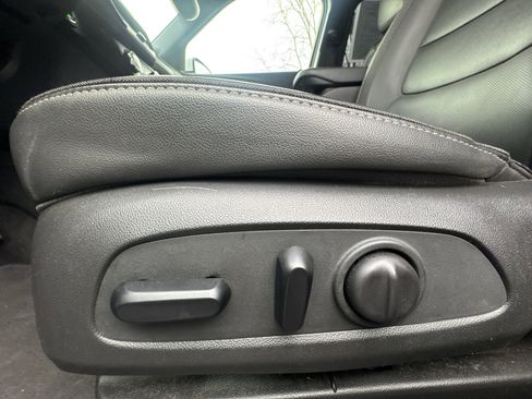 Used 2023 Chevrolet TrailBlazer ACTIV w/ Convenience Package image 11