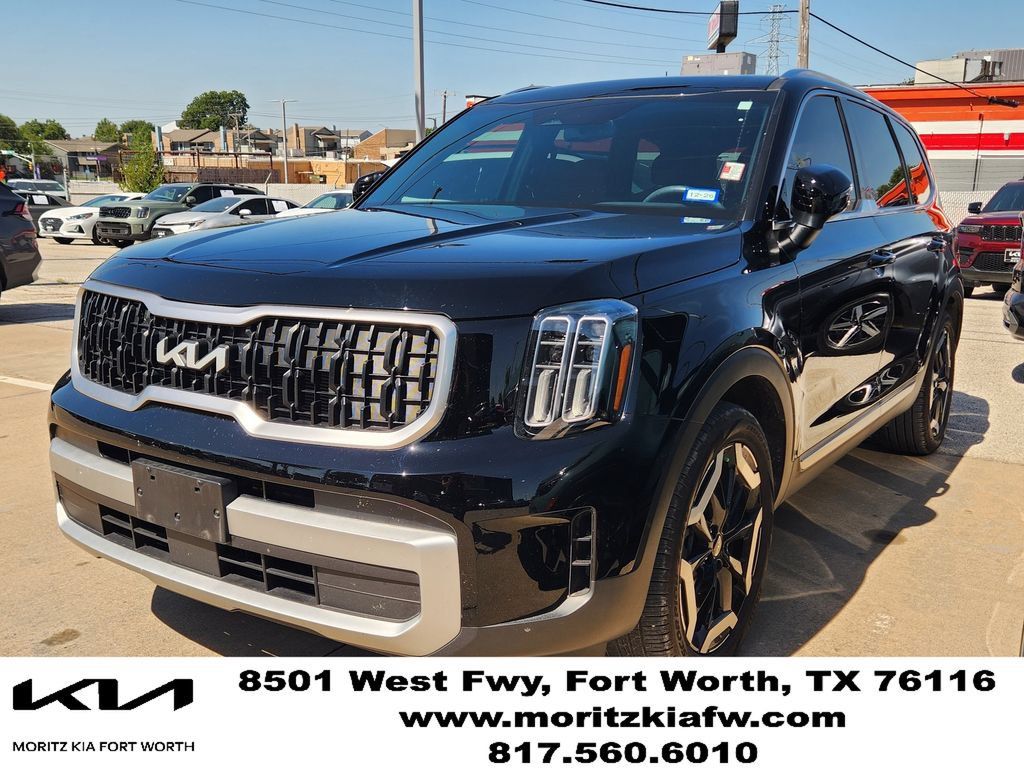 Certified 2024 Kia Telluride EX w/ EX Captain's Chair Package AWD/4WD image 2