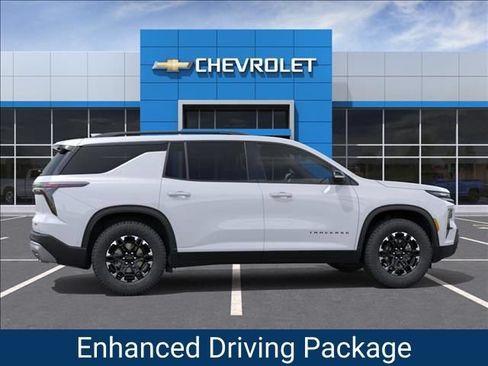New 2027 Chevrolet Traverse Z71 w/ Enhanced Driving Package AWD/4WD image 5
