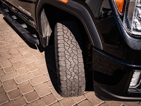 Used 2023 GMC Sierra 2500 AT4 w/ Gooseneck/5TH Wheel Package image 48