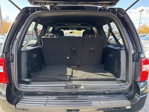 Used 2017 Ford Expedition EL XLT image 12