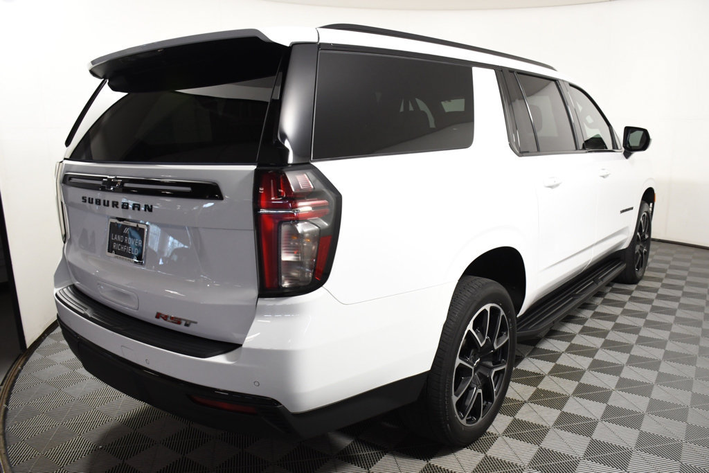 Used 2023 Chevrolet Suburban RST w/ Max Trailering Package AWD/4WD image 6