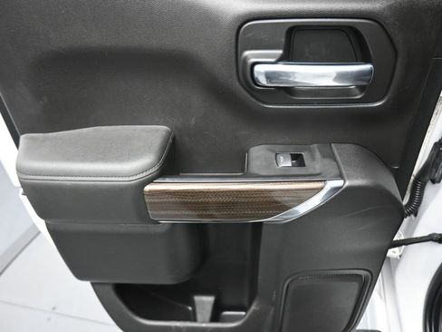 Used 2019 Chevrolet Silverado 1500 RST image 31