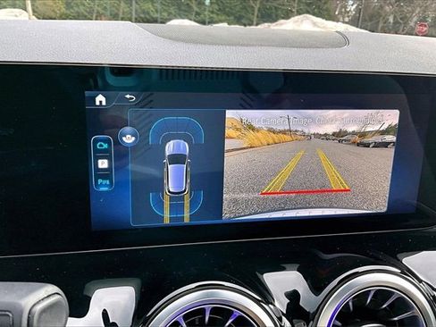 Certified 2025 Mercedes-Benz GLA 250 4MATIC image 17