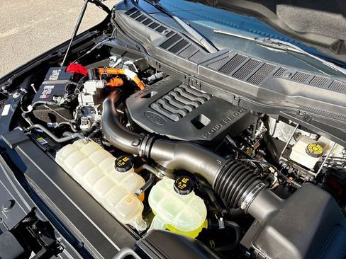 Used 2023 Ford F150 XLT w/ Equipment Group 302A High image 10