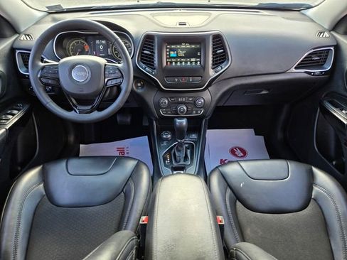 Used 2021 Jeep Cherokee Latitude Plus image 12