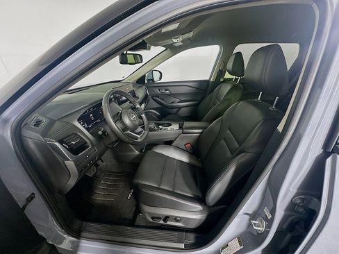 Used 2024 Nissan Rogue SL image 13