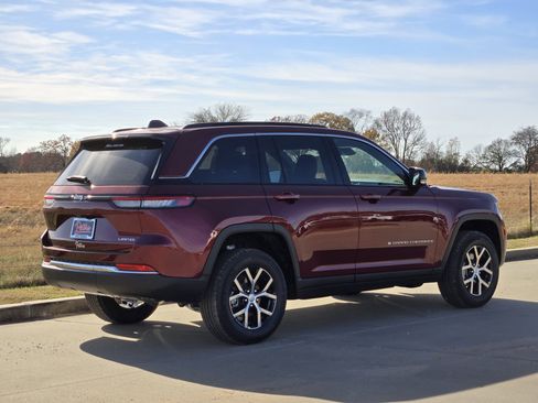 New 2025 Jeep Grand Cherokee Limited w/ Trailer Tow Package image 3