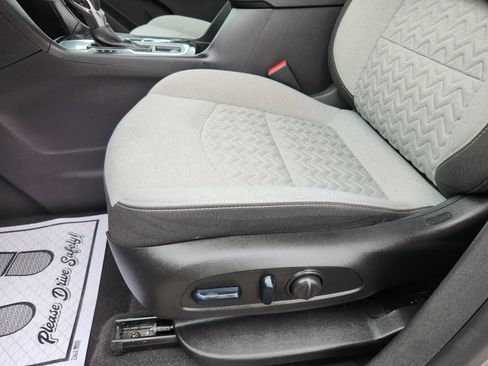 Used 2024 Chevrolet Equinox LT image 25