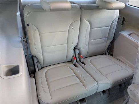 Used 2019 GMC Acadia SLT image 17