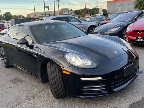 Used 2014 Porsche Panamera 4 w/ Premium Package image 6