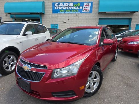 Used 2013 Chevrolet Cruze LT FWD image 2