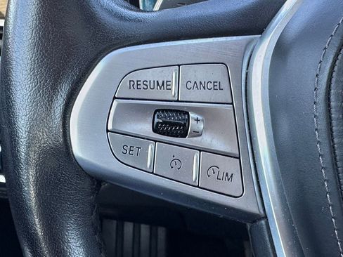 Used 2022 BMW 740i 740i w/ Premium Package image 29