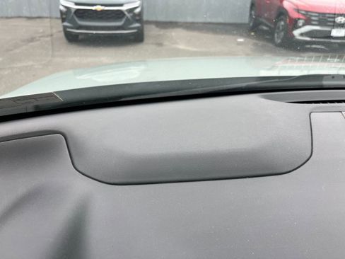 Used 2025 Kia K4 LXS image 34