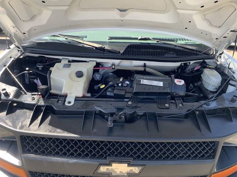 Used 2007 Chevrolet Express 2500 w/ Power and Light Package RWD image 20