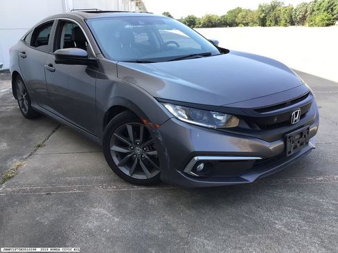 Used 2019 Honda Civic EX-L image 4
