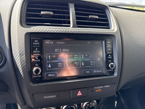 Used 2025 Mitsubishi Outlander Sport ES AWD/4WD image 13