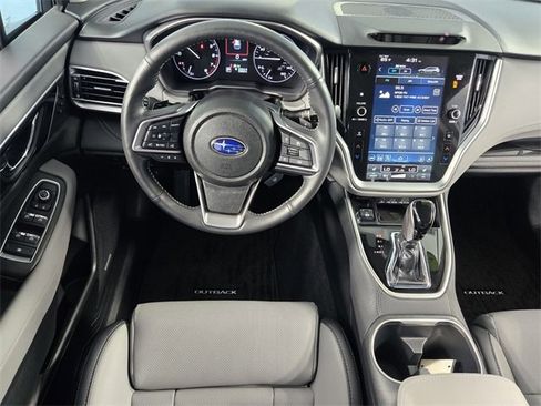 Used 2025 Subaru Outback Limited image 15