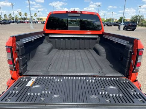 New 2026 Nissan Frontier PRO-4X w/ Pro-4x Convenience Package AWD/4WD image 18