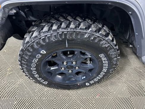 Used 2023 Jeep Wrangler Unlimited image 9