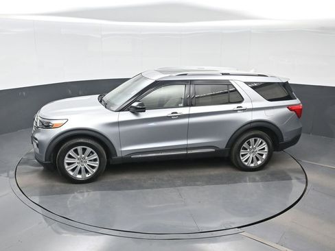 Used 2020 Ford Explorer Limited w/ Class III Trailer Tow Package AWD/4WD image 18